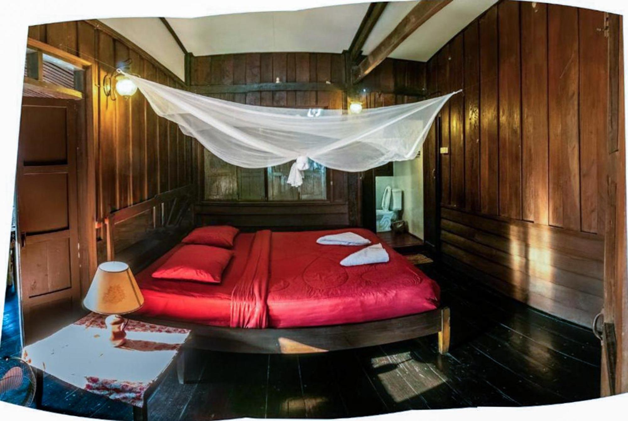 Pomelo Eatery And Riverside Suites - Savor Local Flavors, Relax In Comfort, And Discover Custom Adventures Ban Khon Esterno foto